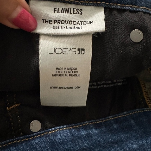 Joe’s Flawless Fabric The Provocateur Petite Bootcut Medium/Dark Wash Denim. - Picture 7 of 16